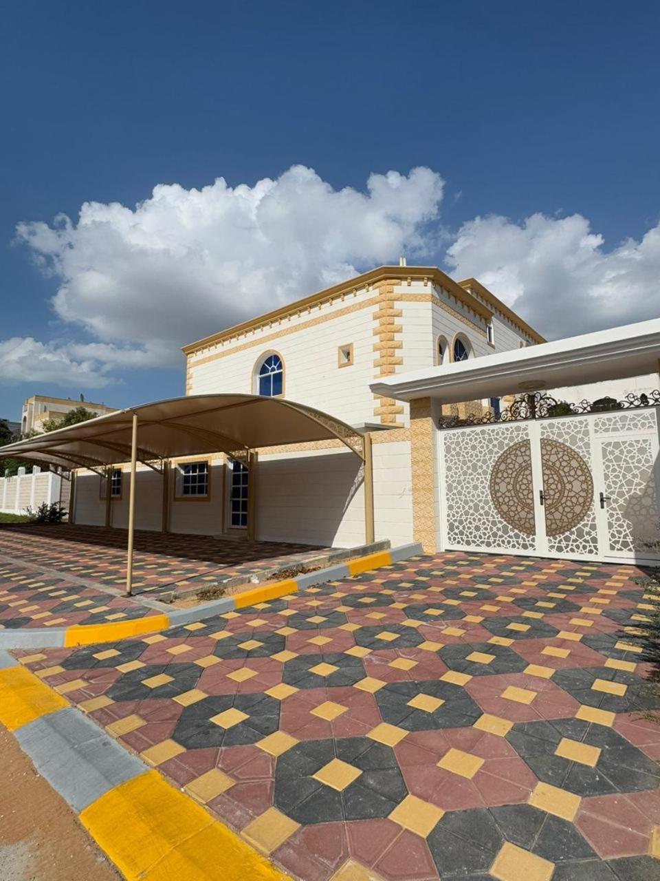 International Abu-Dhabi Hostel Villa อาบูดาบี ภายนอก รูปภาพ