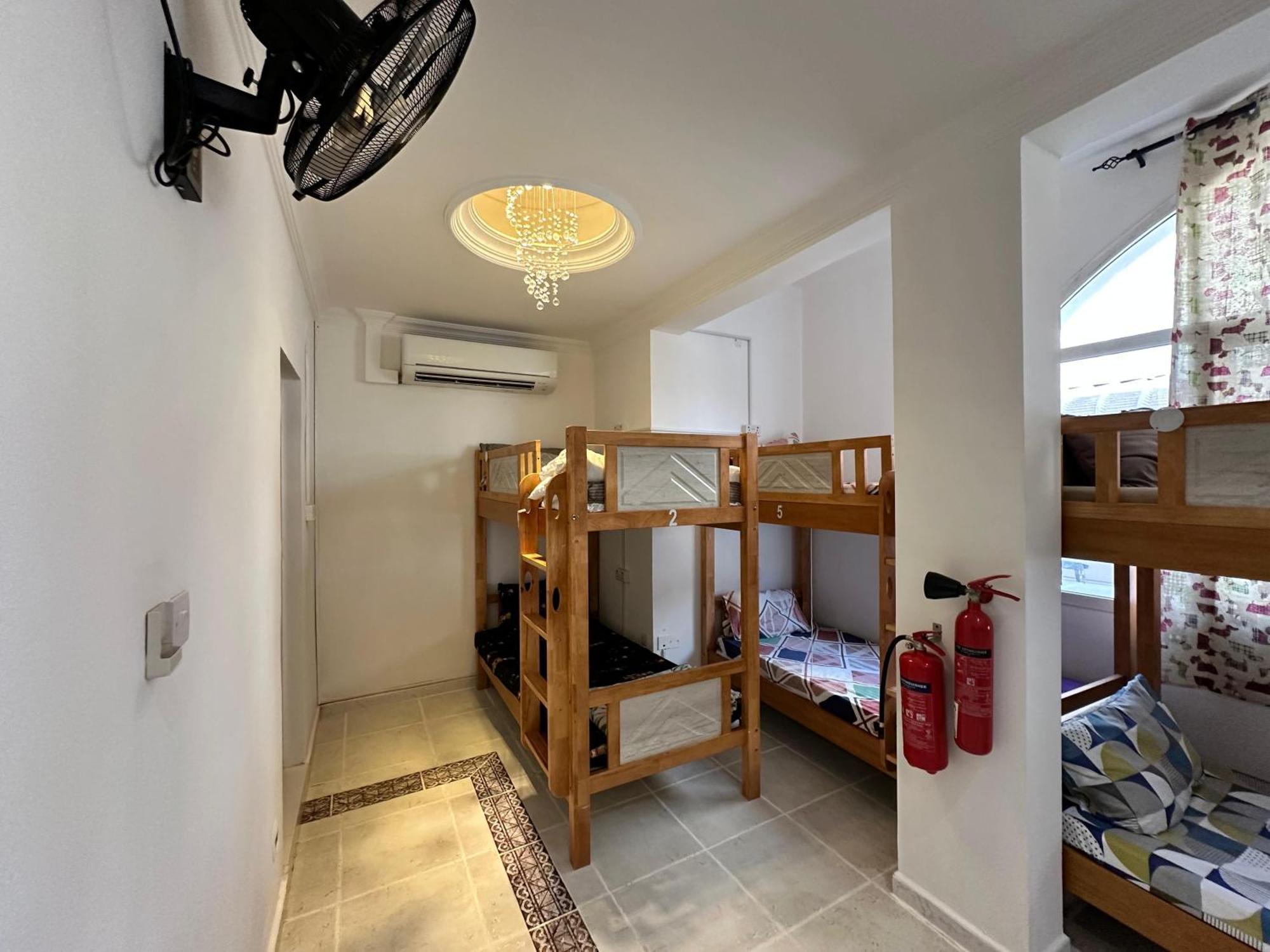 International Abu-Dhabi Hostel Villa อาบูดาบี ภายนอก รูปภาพ