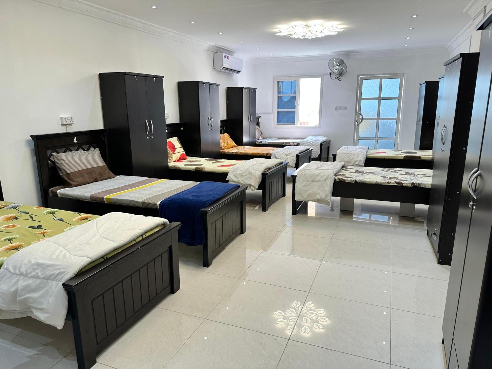 International Abu-Dhabi Hostel Villa อาบูดาบี ภายนอก รูปภาพ