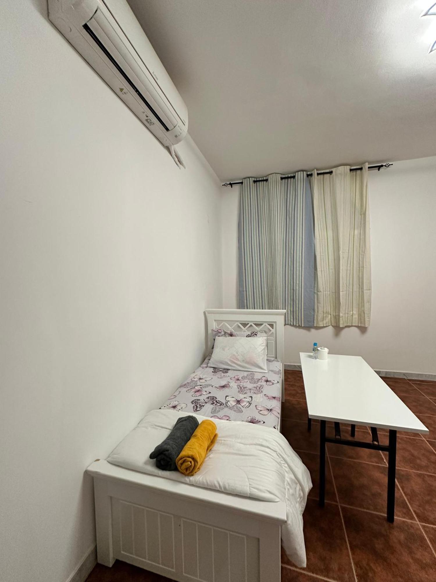 International Abu-Dhabi Hostel Villa อาบูดาบี ภายนอก รูปภาพ