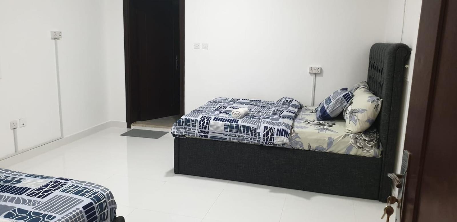 International Abu-Dhabi Hostel Villa อาบูดาบี ภายนอก รูปภาพ
